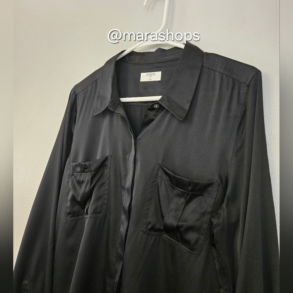 UNTUCKit Carlina Silk Button-Up Blouse Black - Picture 3 of 8